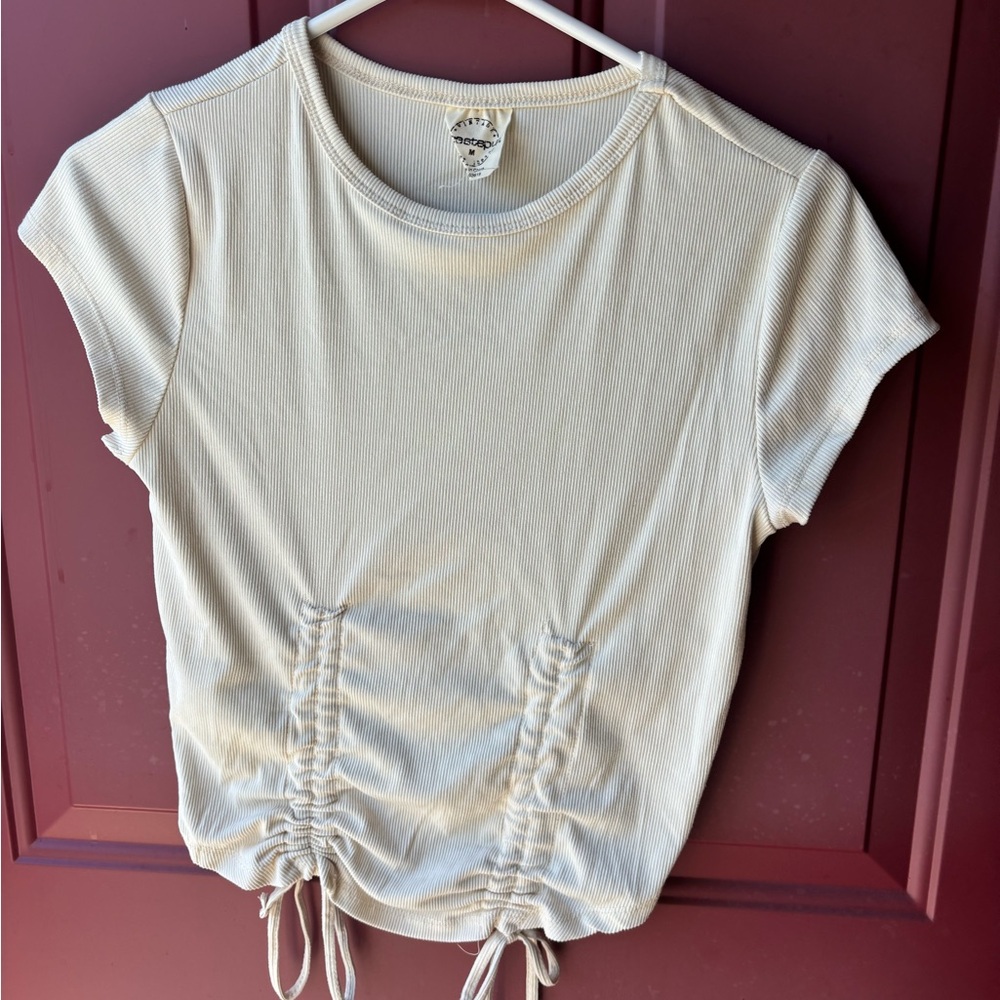 Elegant Cream Ruched Short Sleeve Top